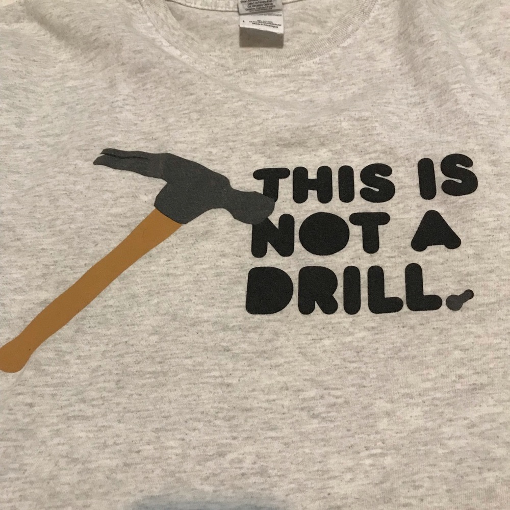 🔨 Funny graphic tee